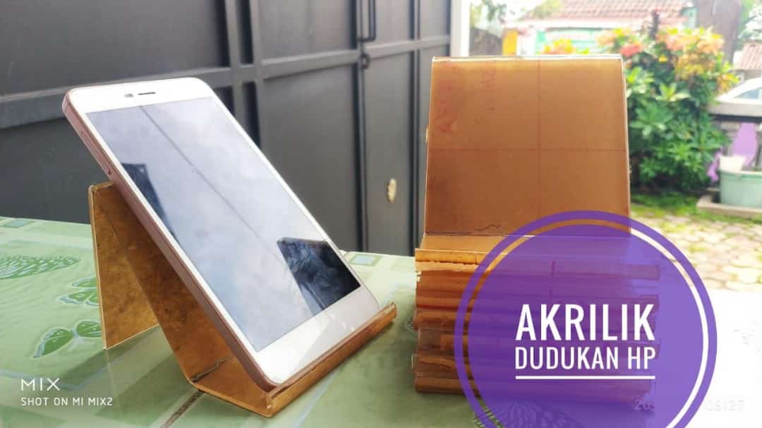 AKRILIK DUDUKAN HP